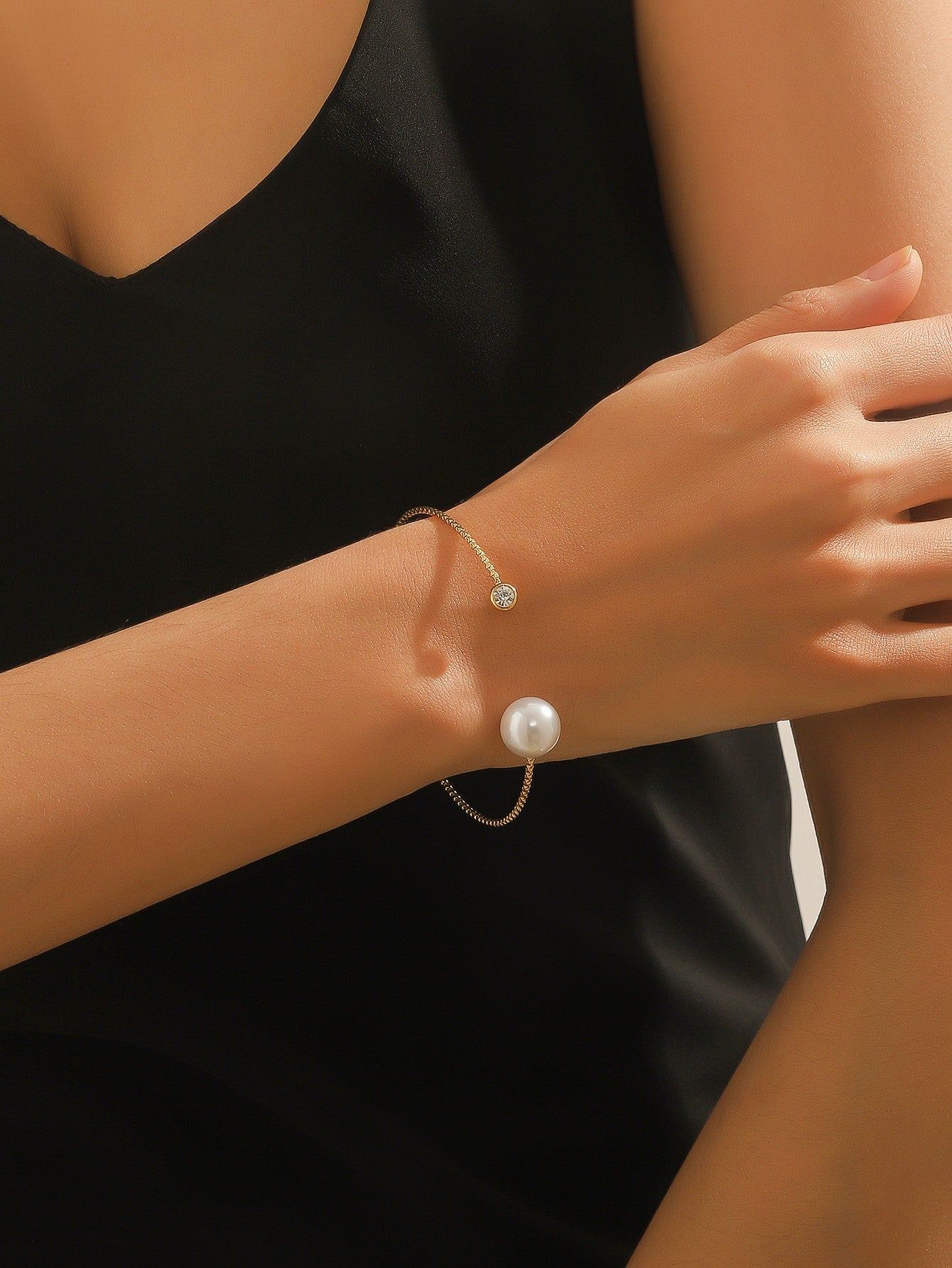 Bracelet Rigide Souple Ouvert en Acier Inoxydable 24BRA105