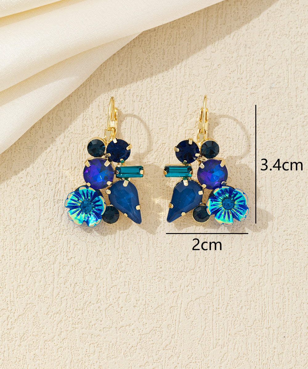 Boucles d’oreilles dormeuses florales multiformes en verre – 26AHBO002