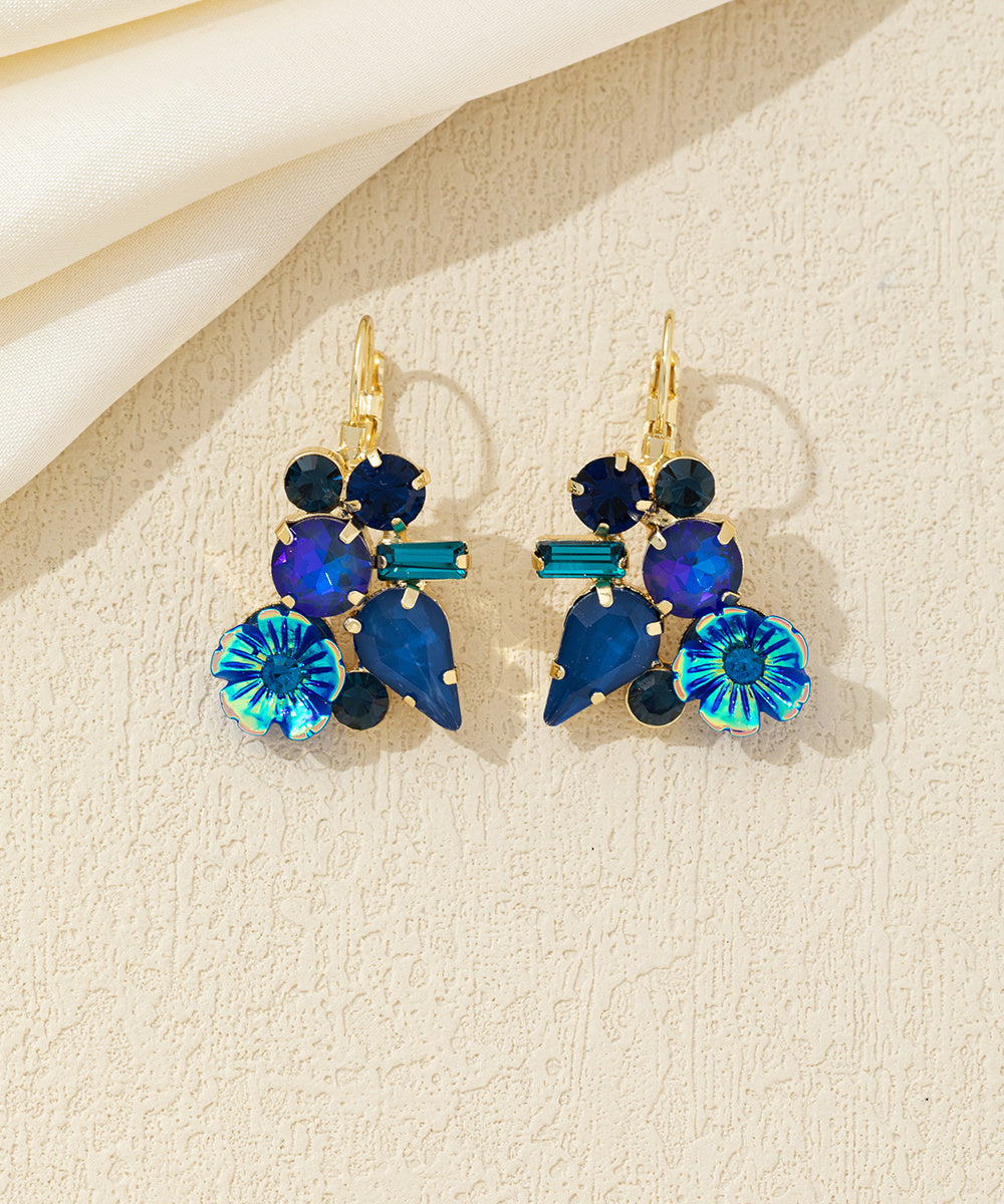 Boucles d’oreilles dormeuses florales multiformes en verre – 26AHBO002