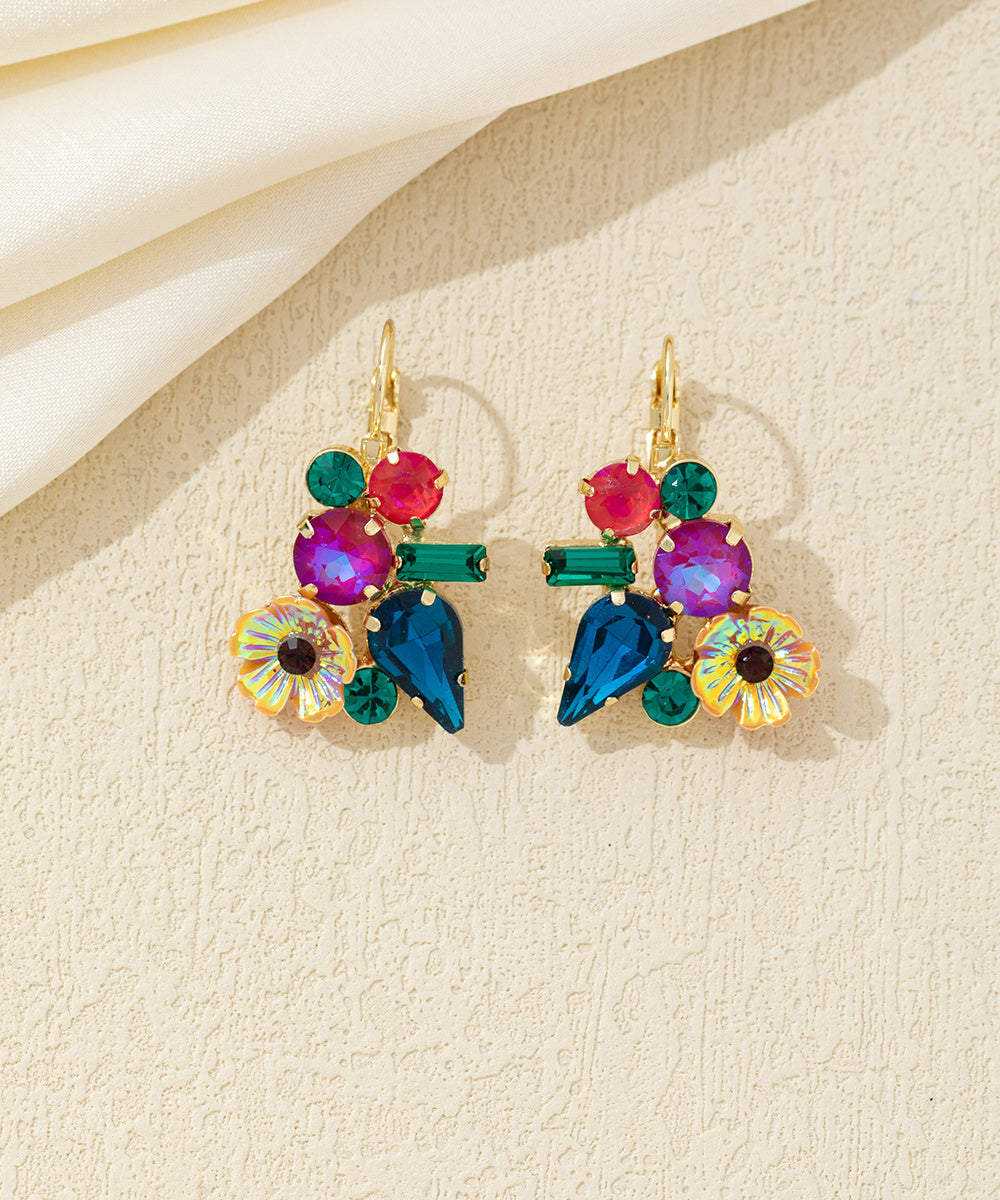 Boucles d’oreilles dormeuses florales multiformes en verre – 26AHBO002