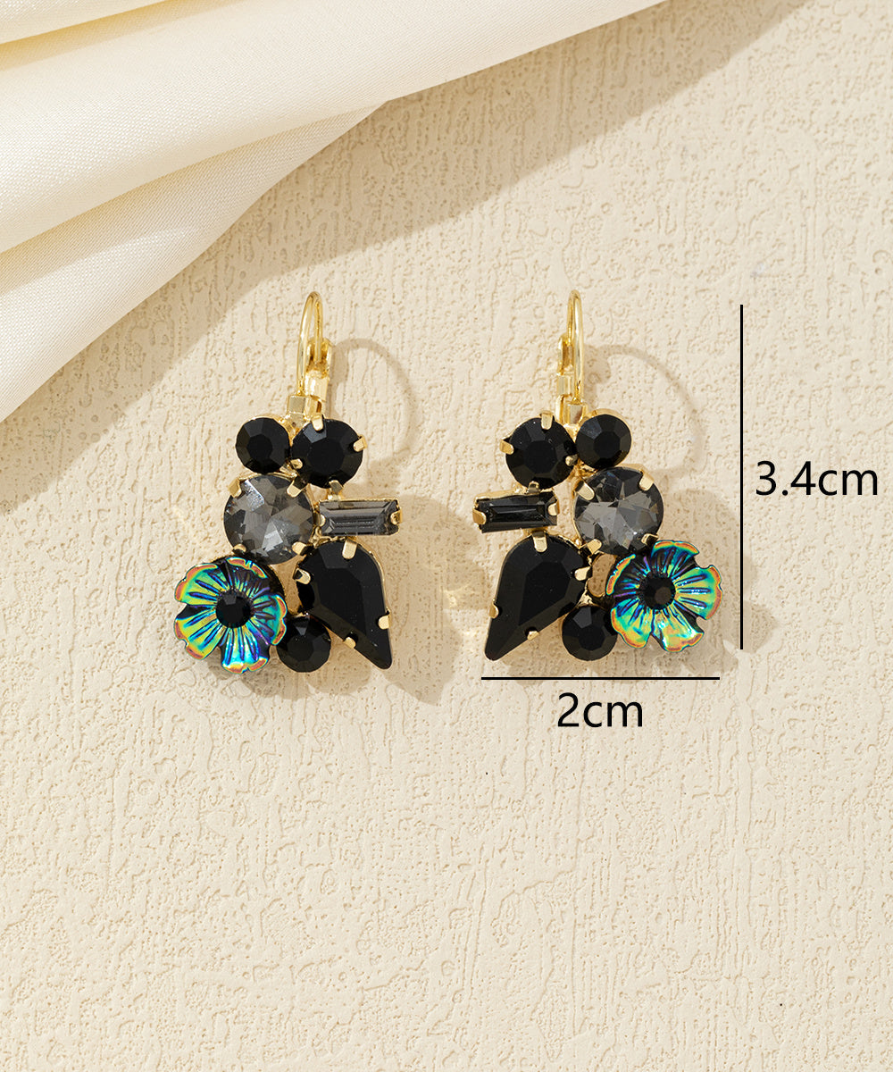 Boucles d’oreilles dormeuses florales multiformes en verre – 26AHBO002