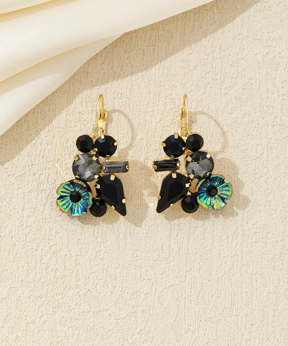 Boucles d’oreilles dormeuses florales multiformes en verre – 26AHBO002