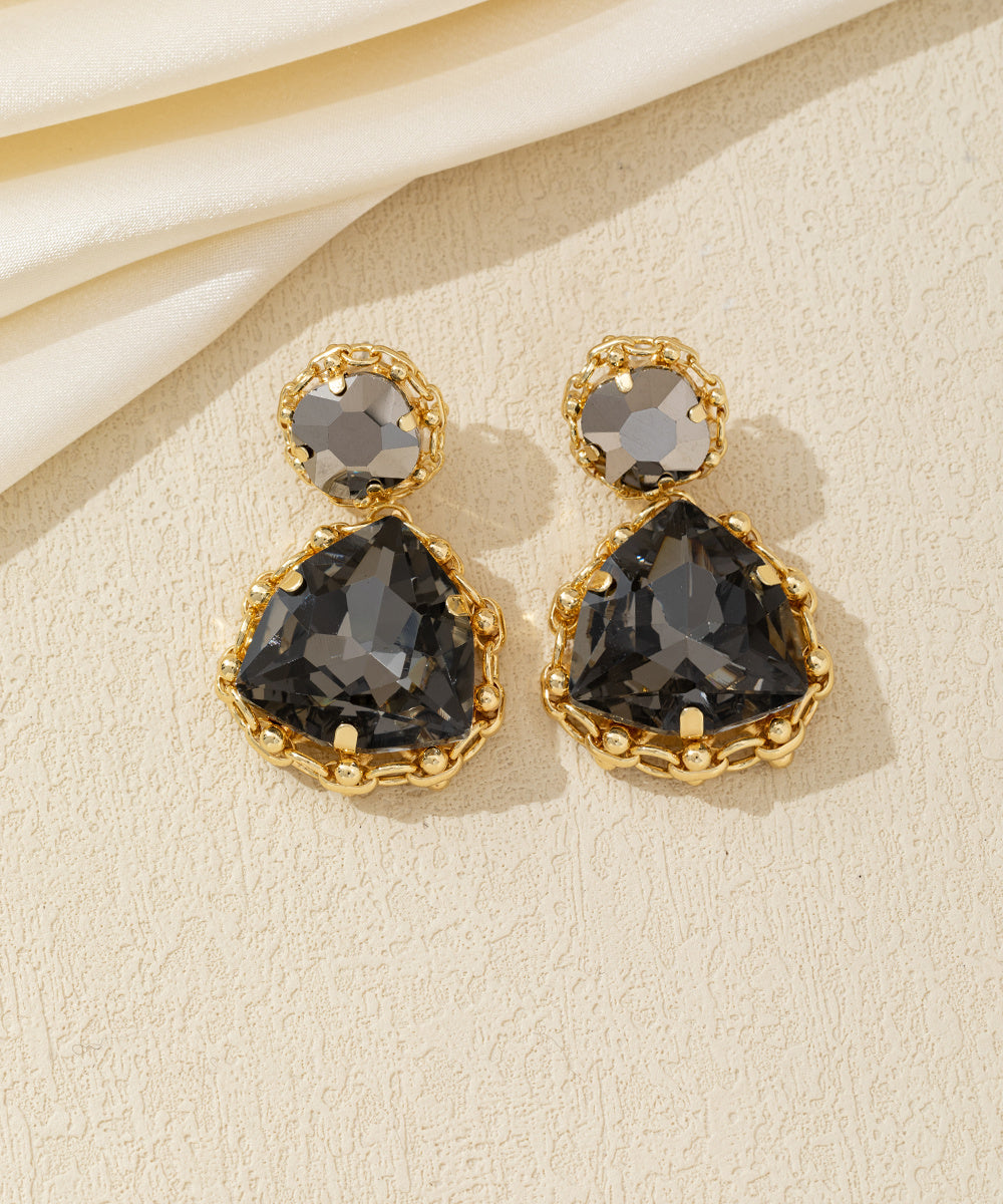 Boucles pendantes puces strass triangle – 26AHBOL017