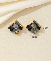 Boucles d’oreilles carrées cristal coloré Clou – 26AHBOL029