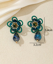 Boucles d’oreilles pendantes fleur cristal – 26AHBOL033