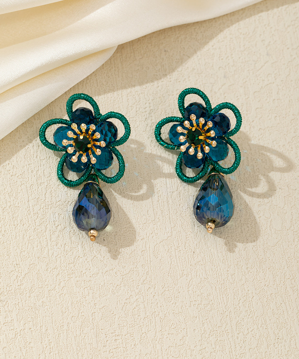 Boucles d’oreilles pendantes fleur cristal – 26AHBOL033