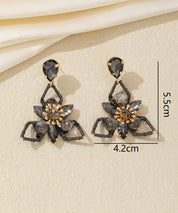 Boucles d’oreilles pendantes fleur cristal – 26AHBOL035