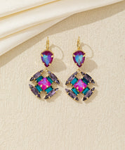 Boucles d’oreilles pendantes géométriques cristal – 26AHBOL040