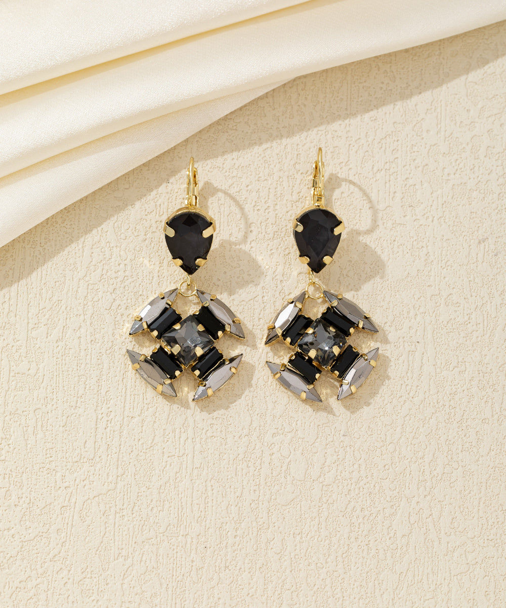 Boucles d’oreilles pendantes géométriques cristal – 26AHBOL040