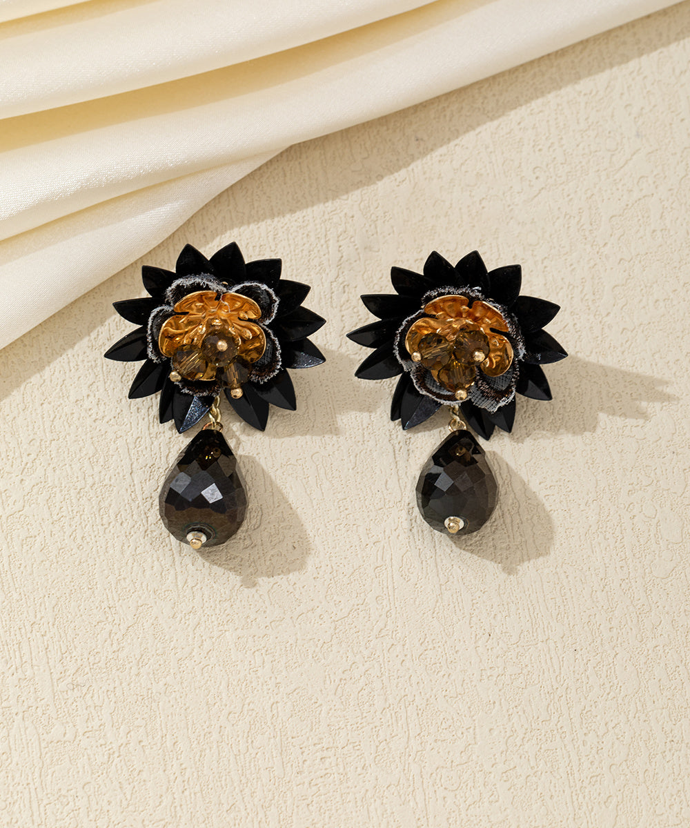 Boucles d’oreilles pendantes fleur perlée Clou – 26AHBOL061
