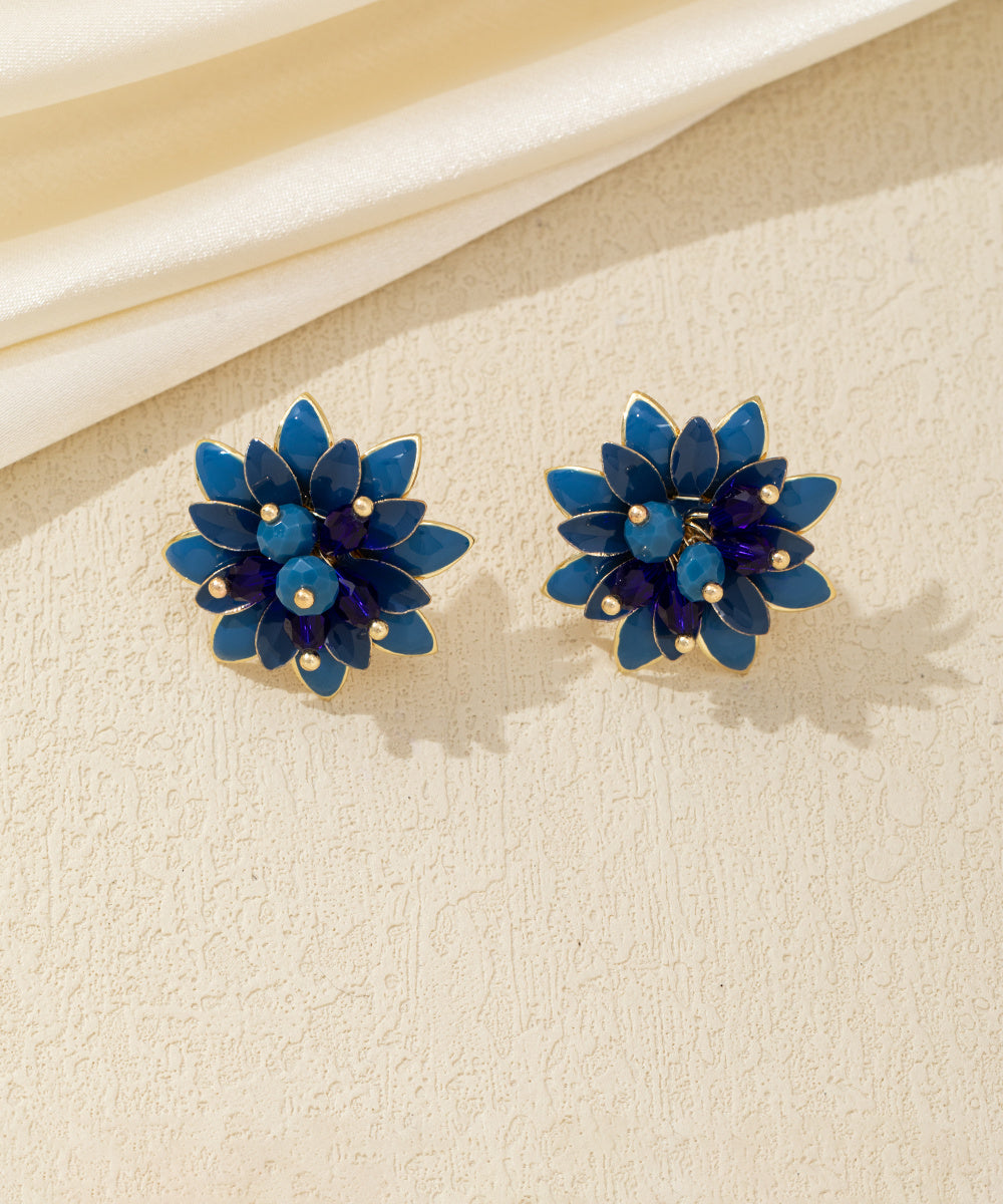 Boucles d’oreilles puces fleur en strass colorés – 26AHBOL068