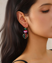 Boucles d’oreilles pendantes avec cœur et perles 27AHBOL001