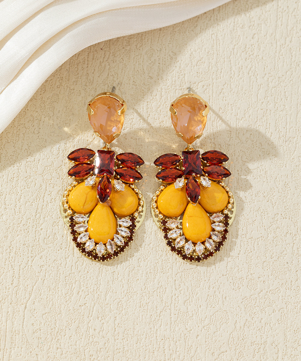 Boucles d’oreilles pendantes ornées de cristaux – 27AHBOL010
