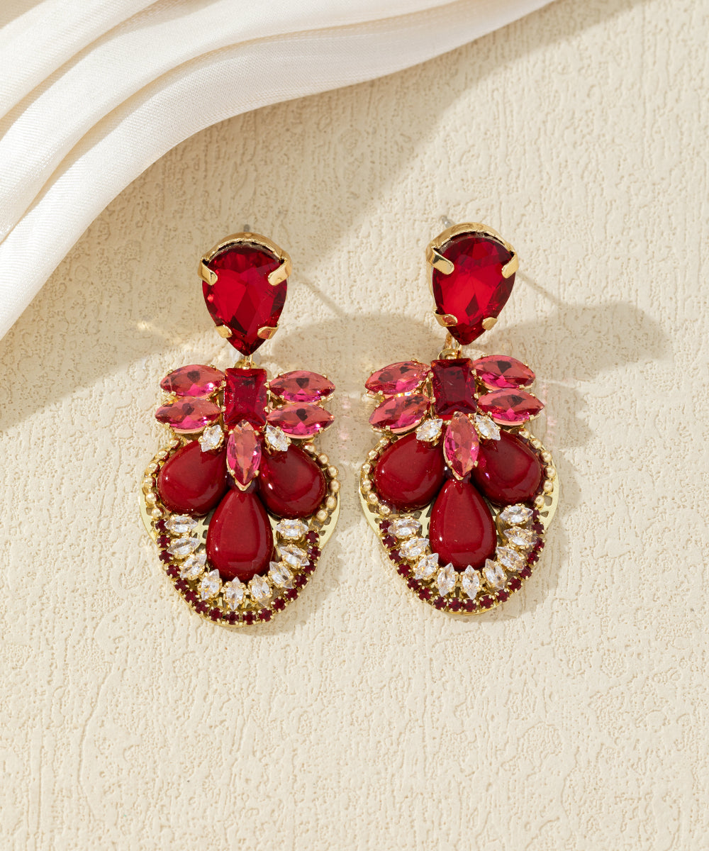 Boucles d’oreilles pendantes ornées de cristaux – 27AHBOL010