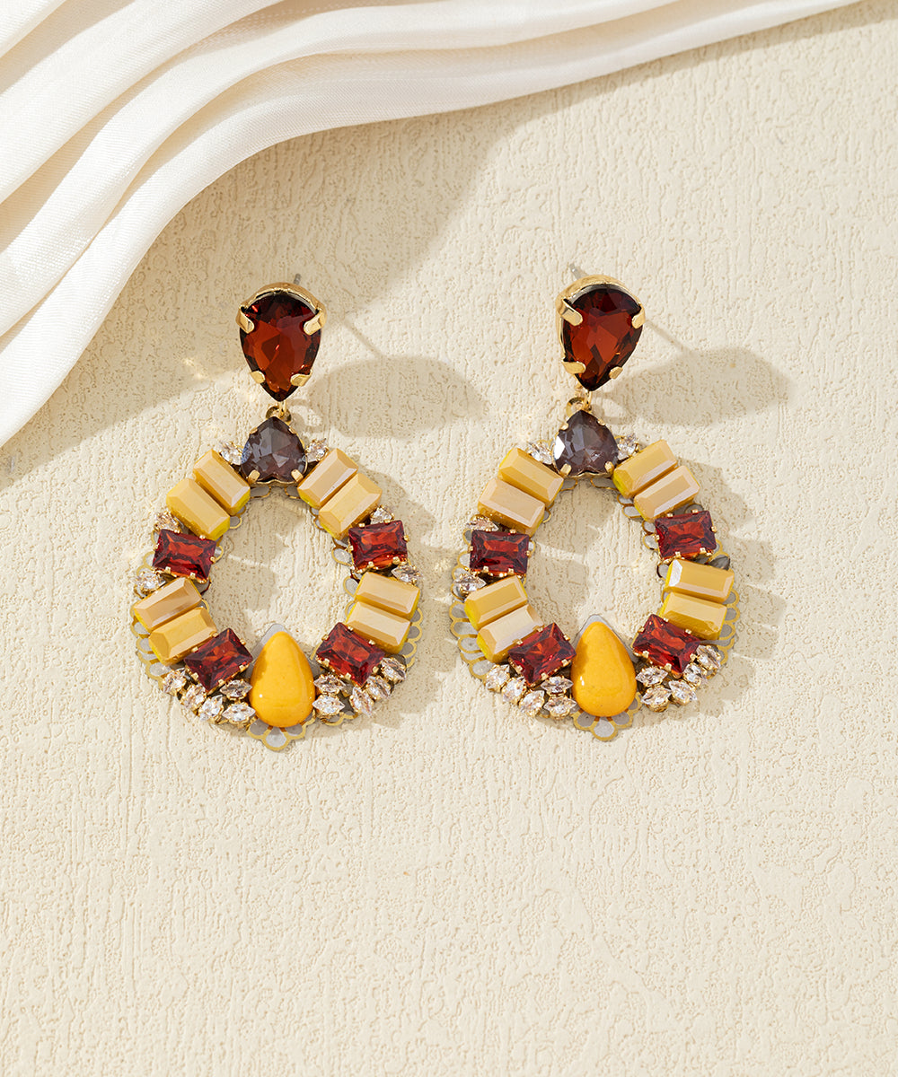 Boucles d’oreilles pendantes ornées de cristaux 27AHBOL012