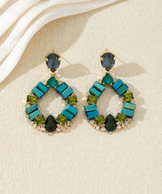 Boucles d’oreilles pendantes ornées de cristaux 27AHBOL012