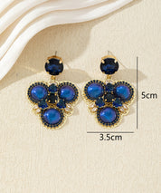 Boucles d’oreilles pendantes ornées de cristaux – 27AHBOL013