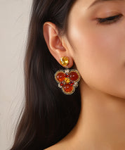 Boucles d’oreilles pendantes ornées de cristaux – 27AHBOL013