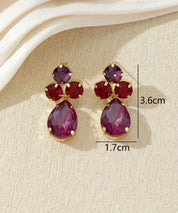 Boucles d’oreilles ornées de cristaux en verre – 27AHBOL016