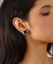 Boucles d’oreilles carrées ornées de verre – 27AHBOL020