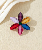 Broche fleur colorée à 5 pétales