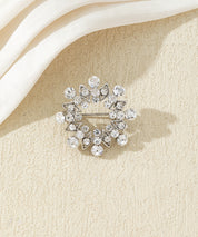 Broche flocon de neige ornée de strass
