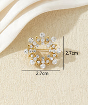 Broche flocon de neige ornée de strass