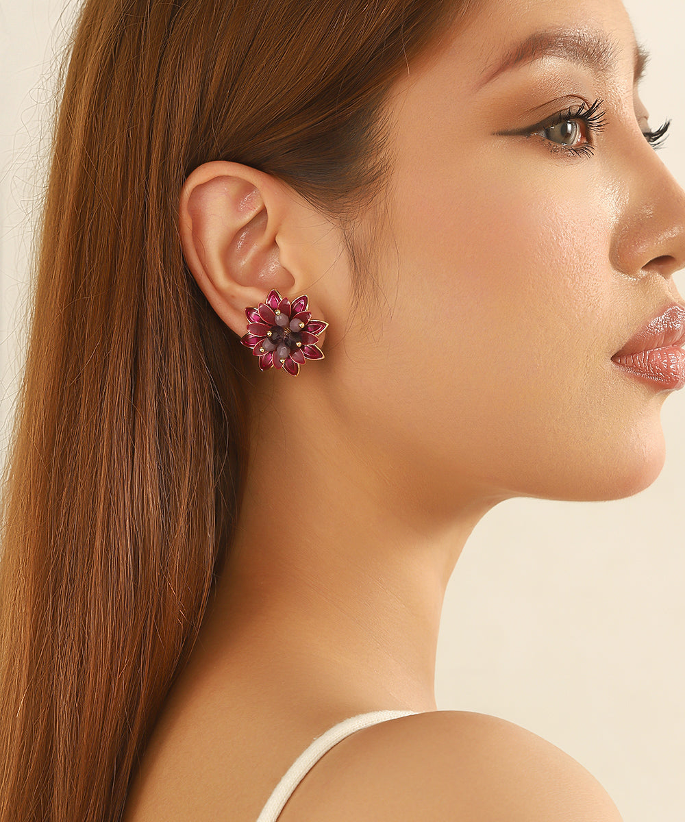 Boucles d’oreilles puces fleur en strass colorés – 26AHBOL068